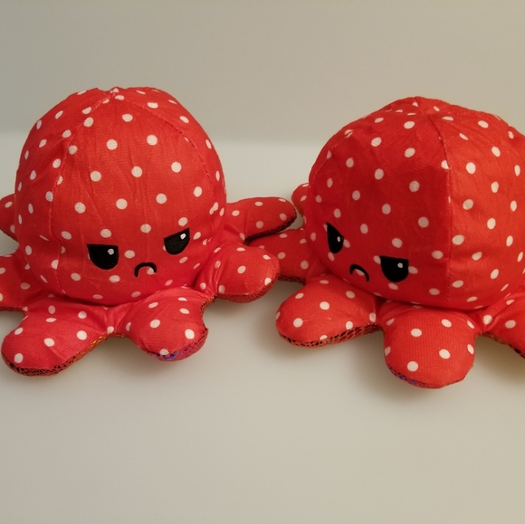 A set of 2 Reversible octopus plushies - Picture 2 of 3